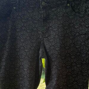 Mossimo Women's Size 16 Skinny Black Denim Jeans With Grey Jambe Moulante